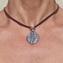 Alloy Textured Coin Pendant Adjustable Imitation Leather Cord Necklaces for Women&nbsp;WG8C2B1-01