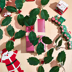 45Pcs Foam & Cloth Artificial Holly Leaves&nbsp;AJEW-SC0031-52B