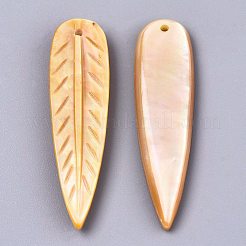 Natural Yellow Shell Pendants&nbsp;SSHEL-N032-11B