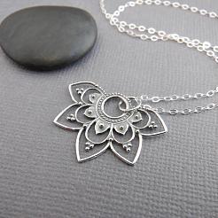 Bohemian Half Mandala Flower Alloy Pendant Necklaces for Women&nbsp;FS-WG48F63-01