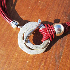 Bohemian Double Ring Alloy Pendant Waxed Imitation Leather Cord Necklaces for Women&nbsp;FS-WG722D8-01