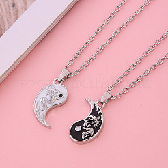 Alloy Enamel Black and White Yin-yang Gragon Split Pendant Necklaces for Friends Couple&nbsp;WG224AC-01