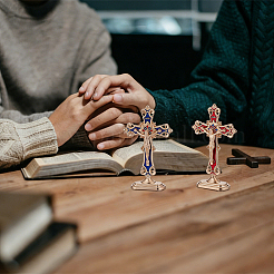 4Pcs 4 Colors Religion Alloy Enamel Crucifix Cross Statue Display Decorations&nbsp;DJEW-UN0001-09