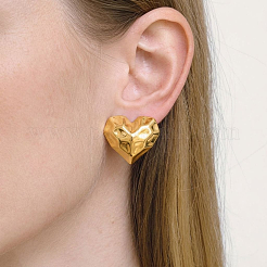 French Vintage Style Stainless Steel Textured Heart Stud Earrings for Women&nbsp;EI9252-1