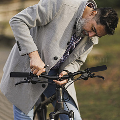 スポンジサイクリング自転車ハンドルバーカバーグリップ  柔らかいゴム製の滑り止め自転車アクセサリー  ハンドルグリップロックバー  ブラック  195x30~31mm&nbsp;AJEW-WH0348-762