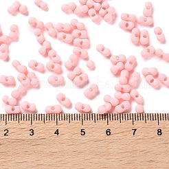 ゴム風ガラスシードビーズ  ピーナッツ  ピンク  6~6.5x3~3.5x3~3.5mm  穴：1mm  約4500個/ポンド&nbsp;SEED-Z003-01A