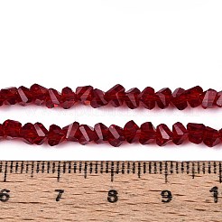透明ガラスビーズ連売り  三角形  多面カット  暗赤色  3~3.5x4~4.5x4~4.5mm  穴：0.8mm  約121~131個/連  14.37~15.35インチ（36.5~39cm）&nbsp;GLAA-N018-4mm-26