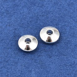 真鍮フラットラウンドスペーサービーズ  ラックめっき  925銀メッキ  5x2mm  穴：1mm&nbsp;KK-M085-21S