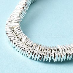 電気めっき合成非磁性ヘマタイト ビーズ 連売り  正方形  銀メッキ  4x4x1.3mm  穴：1mm  約310~315個/連  15.94~16.02''（40.5~40.7センチメートル）&nbsp;G-E606-A01-S