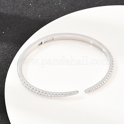 真鍮マイクロパヴェクリアキュービックジルコニアヒンジバングル  女性用カフバングル  長持ちメッキ  ラックめっき  鉛フリー＆カドミウムフリー  プラチナ  内径：2.13x1.85インチ（5.4x4.7cm）&nbsp;BJEW-F528-01P