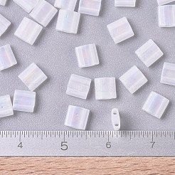MIYUKIティラビーズ  日本製シードビーズ  2穴  （TL131FR）マットクリスタルAB  5x5x1.9mm  穴：0.8mm  約118個/10g&nbsp;X-SEED-J020-TL131FR