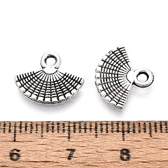 合金のチベット風チャーム  ファンチャーム  アンティークシルバー  11x13x1mm  穴：1.8mm&nbsp;TIBEP-T054-05AS
