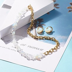 合成オパールチップビーズジュエリーセット  女性のための宝石用原石のビーズのネックレスとドロップハギーフープピアス  ライトゴールド  16.73インチ（42.5cm）  20mm  ピン：1mm&nbsp;SJEW-JS01223-08