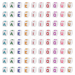 150 個 5 スタイル不透明なアクリル ビーズ  エナメルスタイル  a/e/i/o/u の文字が書かれた立方体  ミックスカラー  10x9.5x9mm  穴：3.8mm  約30個/スタイル&nbsp;OACR-TA0014-46