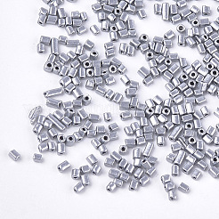 ペイントガラスビーズを焼く  キューブ  グレー  2~6x2x2mm  穴：0.8mm  約30000個/袋&nbsp;SEED-S023-11B-07