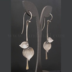 女性用ボヘミア合金ダングルイヤリング  葉  アンティークシルバー  40x12mm&nbsp;WG9397D-01