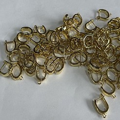 ラッチバック開閉式真鍮フープピアスパーツ  本金メッキ  18KGP本金メッキ  20x14x3.5mm  穴：1.5mm  ピン：0.9~1mm&nbsp;ZIRC-F052-28G-A