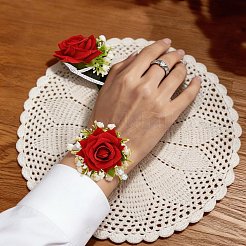 シルク布の造花とプラスチックの模造真珠のリストコサージュとブートニアのセット  結婚式のための  パーティーの装飾  ファイヤーブリック  95x100mm&nbsp;AJEW-DJ0005-64B