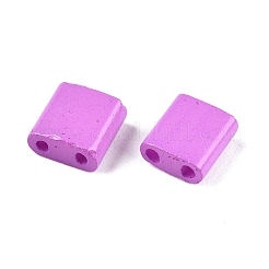 2穴ベーキングペイントガラスシードビーズ  正方形  スミレ  5x4.5~5.5x2~2.5mm  穴：0.5~0.8mm&nbsp;SEED-S023-17C-15