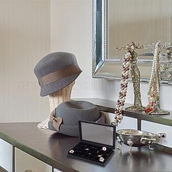 28 グリッドプリントイミテーションレザージュエリートレイオーガナイザーボックス  透明な蓋付きの長方形のジュエリーショーケース  イヤリング・ネックレス・ブレスレット・リング・小物・ネイルアート収納用  ブラック  24x15.6x3.3cm  グリッド：29.5x29.5x26mm&nbsp;MRMJ-WH0077-086