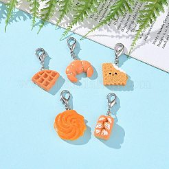 模造食品不透明樹脂ペンダント装飾セット  カニカンチャーム  キーホルダー用  財布  バックパック飾り  クッキー/クロワッサン/三角食パン/食パン  ミックスカラー  38mm  5個/セット&nbsp;HJEW-JM00820