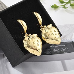 真鍮フープピアス 鉛フリー＆カドミウムフリー  長持ちメッキ  ラックめっき  苺  18KGP本金メッキ  40x19mm&nbsp;EJEW-R016-08G-01