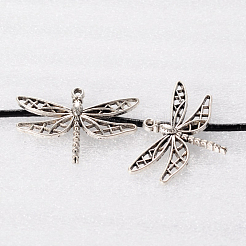 合金のチベット風チャーム  カドミウムフリー＆鉛フリー  トンボ  アンティークシルバー  25x35x3mm  穴：2mm&nbsp;TIBEP-A12-3725-AS-LF
