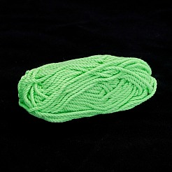 3プライのポリエステル夜光糸  暗闇で光る糸  編み物＆かぎ針編み用  芝生の緑  1/8インチ（3mm）  約27.34ヤード（25m）/バンドル&nbsp;OCOR-C003-01C