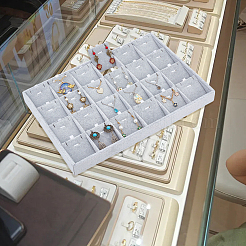 ベルベットペンダント＆ネックレスディスプレイトレイ 1グリッド 24個  長方形  グレー  24x35x3cm&nbsp;NDIS-AR0001-02