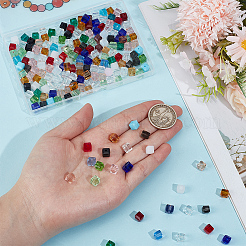 2連売りファセット透明ガラスキューブビーズ連売り  ミックスカラー  7~8x7~8x7~8mm  穴：1.5mm  約95~100個/連  29.52~31.1インチ（75~79cm）&nbsp;GLAA-PA0001-87