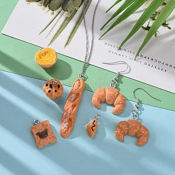 樹脂チャーム  模造食品  プラチナメッキされた鉄のネジアイピンペグベイル付き  バゲット＆ケーキ＆ワッフル＆パン＆エッグタルト＆トースト＆トライアングルパン＆チョコレート入りパン＆クリーム入りパン  ミックスカラー  14x25x10mm  穴：2mm  2個/スタイル  22個/箱&nbsp;RESI-LS0001-01P