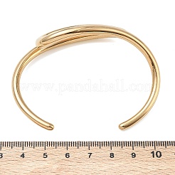 女性用304ステンレススチールカフバングル  ねじれた  イオンプレーティング（ip）  長持ちメッキ  18KGP本金メッキ  内径：1.61x2.40インチ（4.1x6.1cm）&nbsp;BJEW-F540-01G