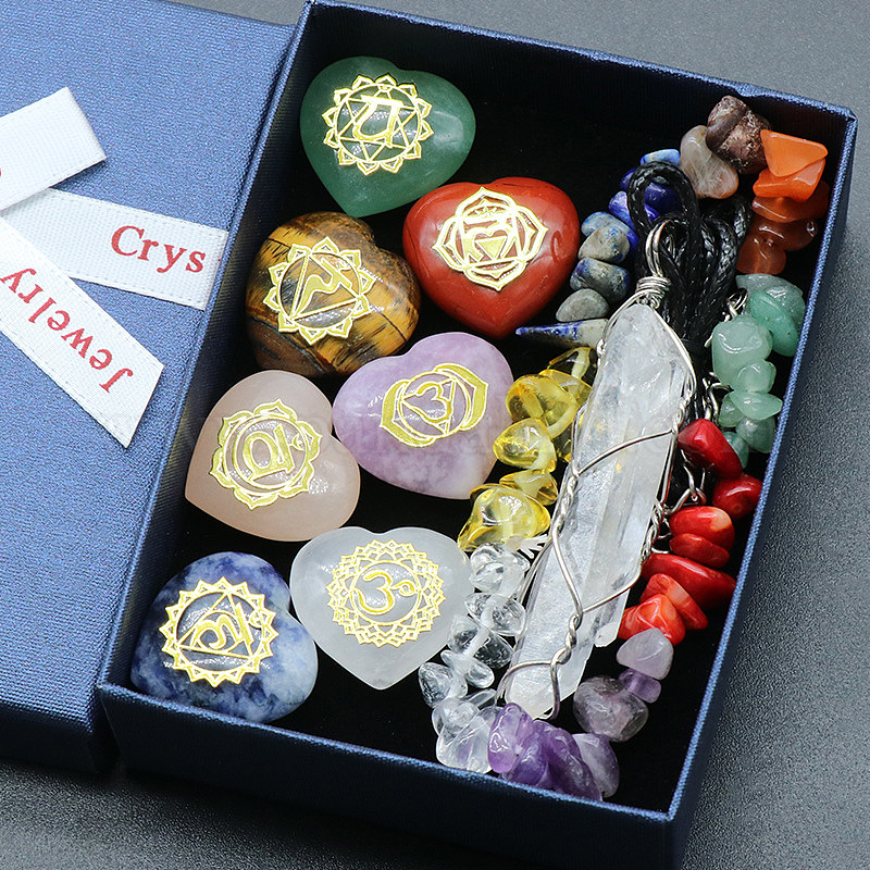 7 Chakra Stones Heart-shaped Crystal Set main image 1