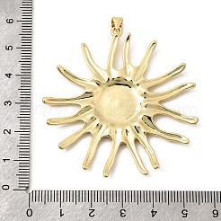 真鍮製ビッグサイズペンダントトップ  太陽のチャーム  長持ちメッキ  ラックめっき  鉛フリー＆カドミウムフリー  18KGP本金メッキ  54.5x51.5x3mm  穴：4.5x3.5mm&nbsp;KK-H267-053-G