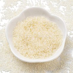 内側が透明な色のガラスシードビーズ  シリンダー  レモンシフォン  1.6x1.3mm  穴：0.8mm  約60000個/ポンド&nbsp;SEED-H003-04B