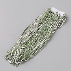 ガラスラインストーン付き鉄ストラスチェーン  ラインストーンカップチェーン  銀  クリソライト  2.5x2.5mm  約32.81フィート（10m）/ pc&nbsp;CH-TAC0005-01I