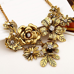 Retro Alloy Crystal Rhinestone Flower Pendant Bib Necklaces for Women&nbsp;FS-WGB73F9-02