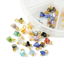 90 個 6 色の電気メッキガラスチャーム  真鍮のループを有します  三角形  ミックスカラー  8x6x4.5mm  穴：1.8mm  15個/カラー&nbsp;GLAA-FS0001-68