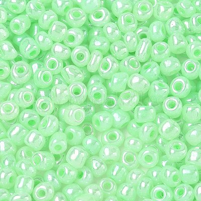 ガラスシードビーズ  セイロン  ラウンド  淡緑色  6/0  4mm  穴：1.5mm  約4500個/ポンド&nbsp;SEED-A011-4mm-144-1