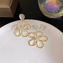 花の合金プラスチックパールダングルスタッドピアス  ゴールドカラー  53x34mm&nbsp;FS-WG60BA4-01