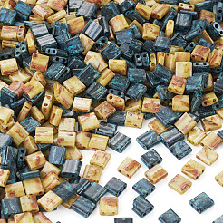 50g 2色2穴ベーキングペイントガラスシードビーズ  正方形  ミックスカラー  5x5x2mm  穴：0.7~1mm  約25g /カラー&nbsp;SEED-TA0001-70