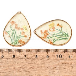 真鍮、透明エポキシ樹脂、ドライフラワーのペンダント  花と蝶の模様があしらわれたティアドロップ型のチャーム  グリッターパウダー付き  ダークオレンジ  35x25.5x3.5mm  穴：0.9mm&nbsp;RESI-G133-02G-03