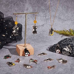 32本8スタイルアロイエナメルペンダント  ゴシックテーマ  ミックスカラス  ミックスカラー  18~32x15~29x1~1.5mm  穴：2~2.2mm  4個/スタイル&nbsp;ENAM-SC0002-97