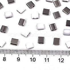 Fgb2穴ガラスシードビーズ  ハーフメタリックカラー  正方形  濃いグレー  5x4.5~5.5x2~2.5mm  穴：0.5~0.8mm  約1180個/袋&nbsp;SEED-S031-L-ST41-H