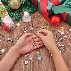 クリスマス合金エナメルペンダント96個。  ラインストーン付き  サンタクロース＆スノーフレーク＆クリスマスツリー＆トナカイ/クワガタ  ジュエリー イヤリング ギフト ホリデー デコレーション用  ミックスカラー  12x9mm〜26x20mm  穴：2mm&nbsp;JX267A