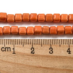 天然石瑪瑙ビーズ連売り  染め  キューブ  サンゴ  4.5x4.5x4.5mm  穴：1.2mm  約88個/連  15.04''（38.2センチメートル）&nbsp;G-M422-A01-02T