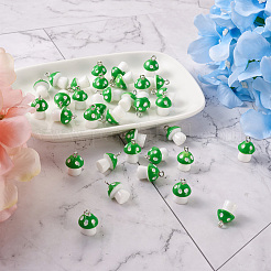 プラスチックチャーム  プラチナメッキ鉄ループ付き  水玉模様のキノコ  グリーン  17.5x11.5x12mm  穴：1.5mm&nbsp;KY-TA0001-15C