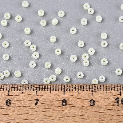 ガラスシードビーズ  セイロン  ラウンド  緑黄  12/0  2mm  穴：1mm  約30000個/ポンド&nbsp;SEED-A011-2mm-152-1