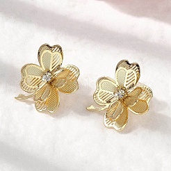 クローバー真鍮スタッドピアス  ラインストーン付き  長持ちメッキ  ニッケルフリー  18KGP本金メッキ  21x18.5mm&nbsp;EJEW-A146-02G