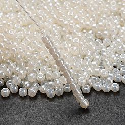 トーホー 6/0ラウンドビーズ  日本製シードビーズ  （クリームオパール光沢663)個  4mm  穴：1.5mm  約840個/50g&nbsp;SEED-XTR06-0663